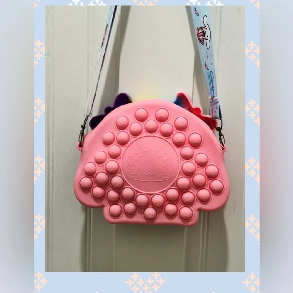 NIP-Cinnamoroll Silcone Purse